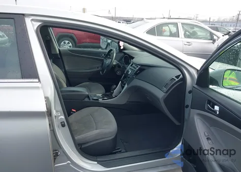 2013 Hyundai Sonata Gls z USA, uszkodzony, nr VIN 5NPEB4ACXDH571343